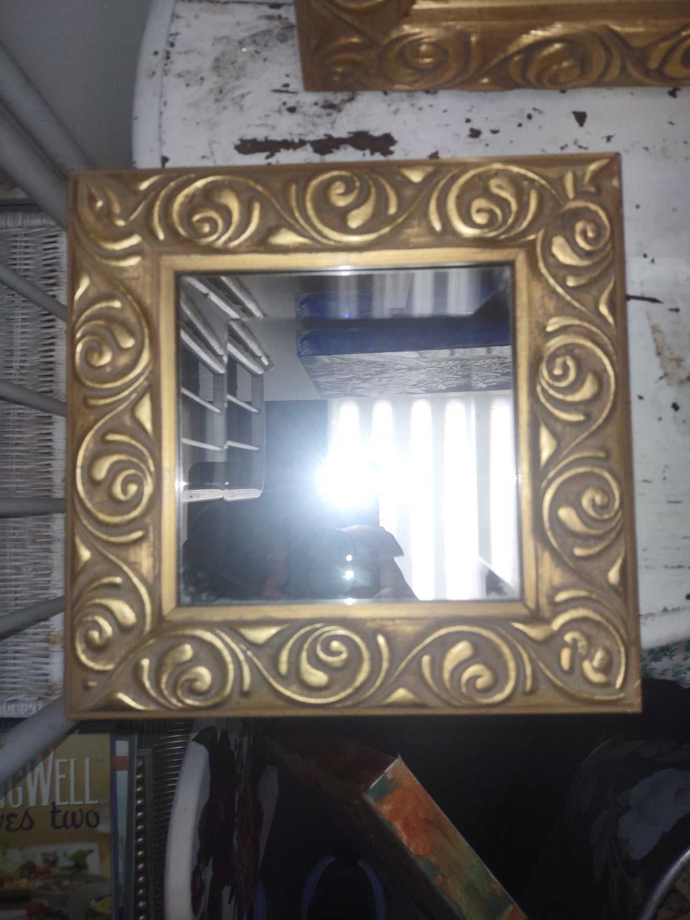Square mirror 