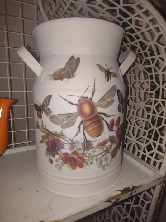 Milk can 
