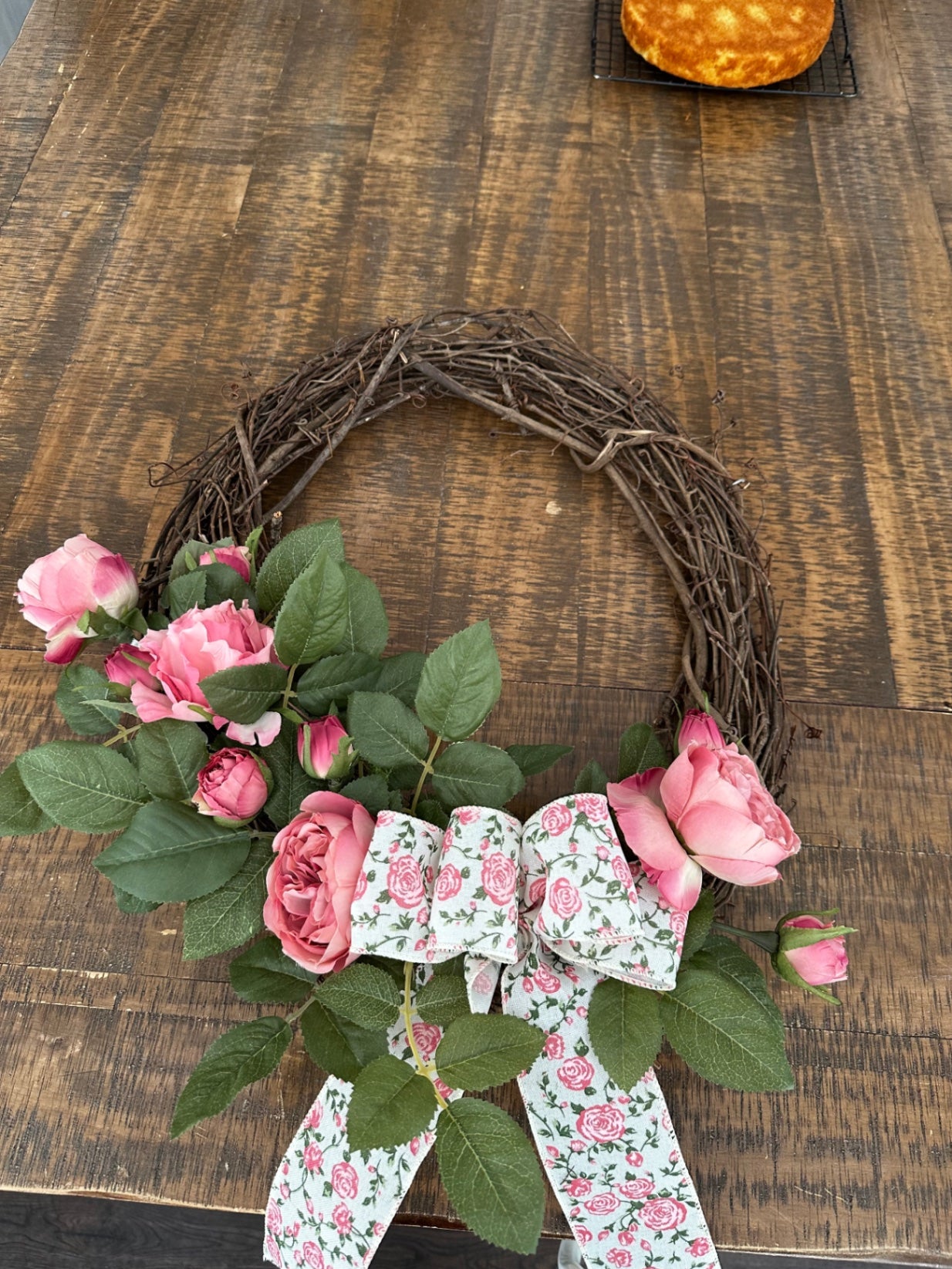Wreath with pink rises