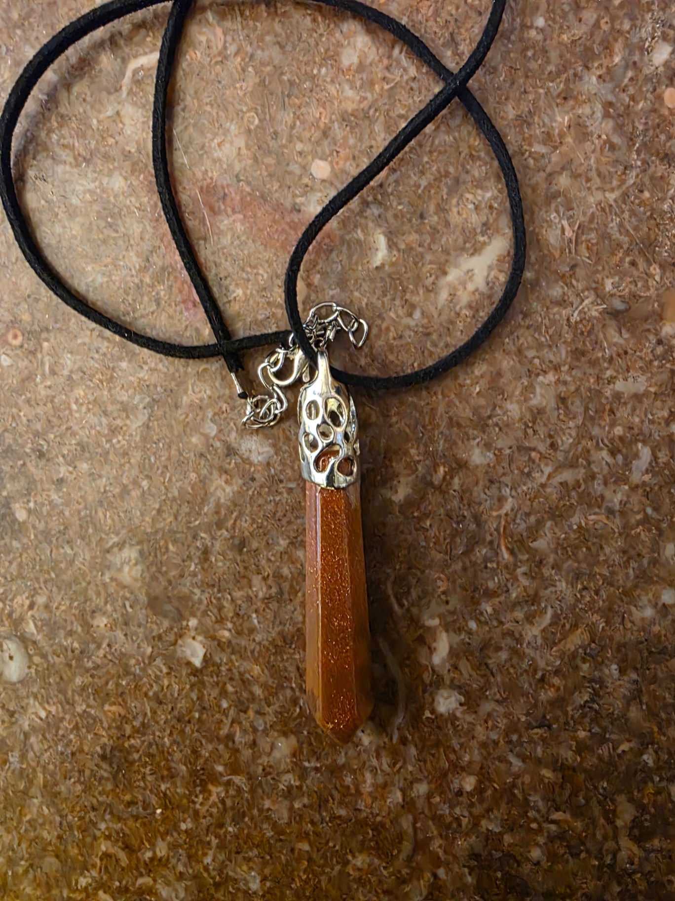 HEALING PENDANT 
