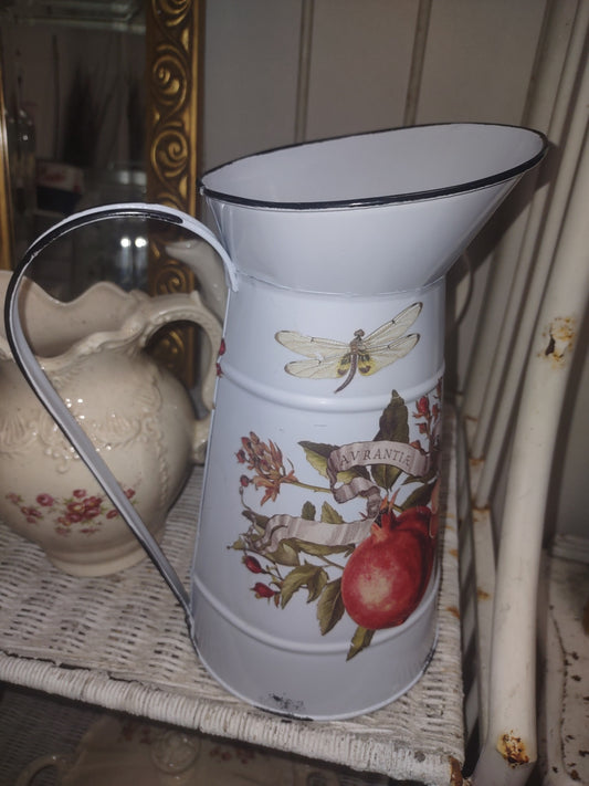  pitcher tin fruit