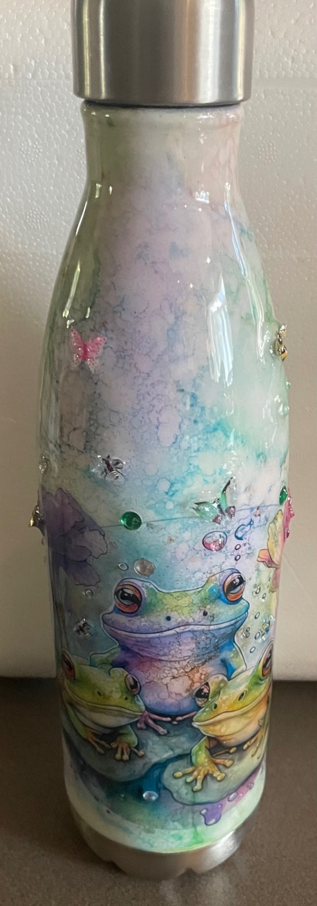 24oz stainless steel water bottle with frogs