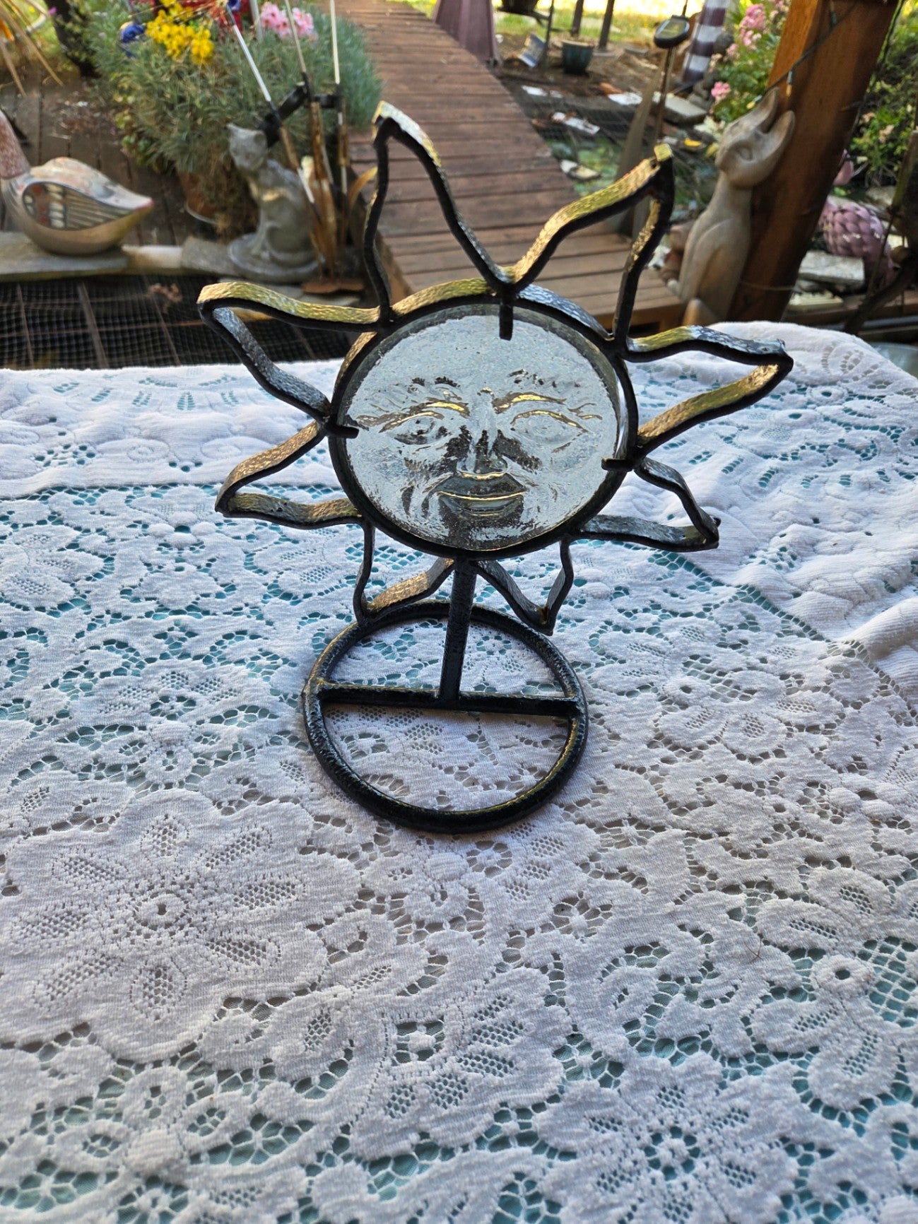 Sun face candle holder