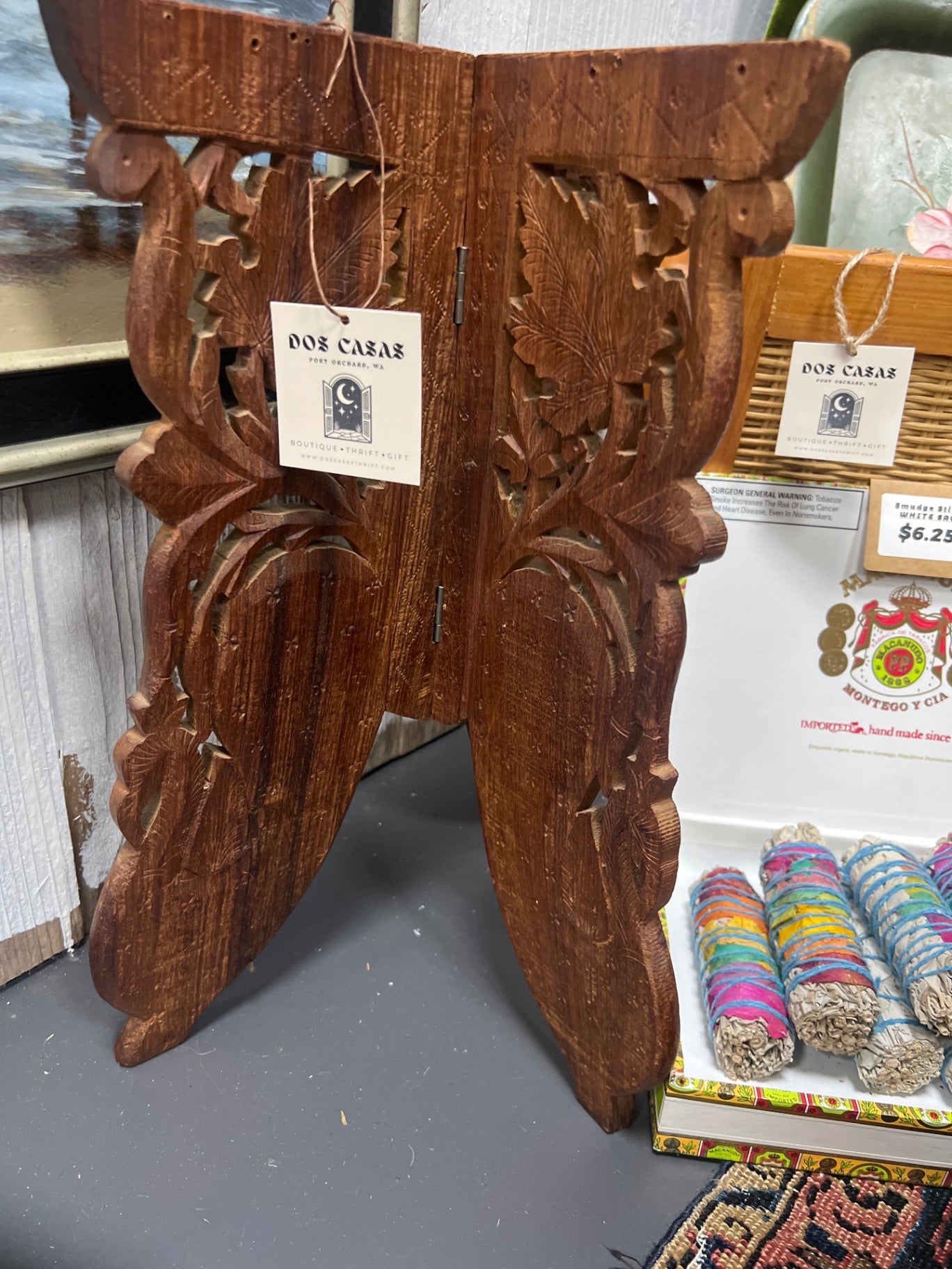  wooden stand 