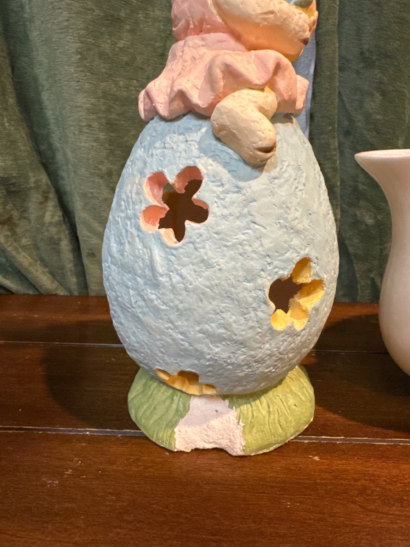 Decorative Figurines