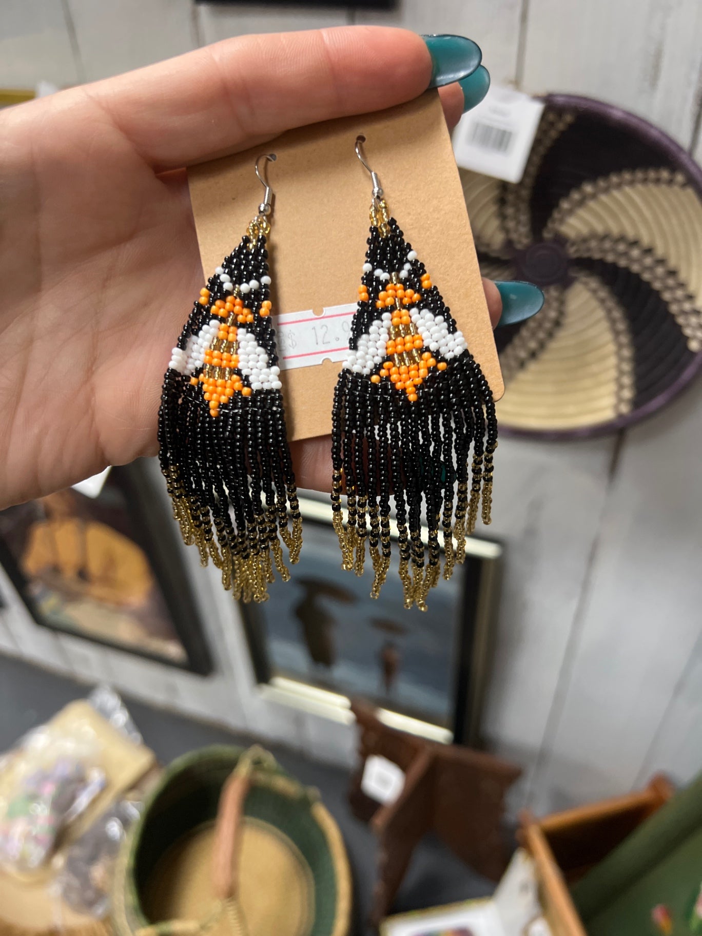 Jewelry beaded bee earrings 