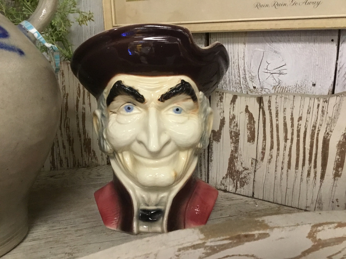 Vintage, Royal Copley ceramic wall pocket