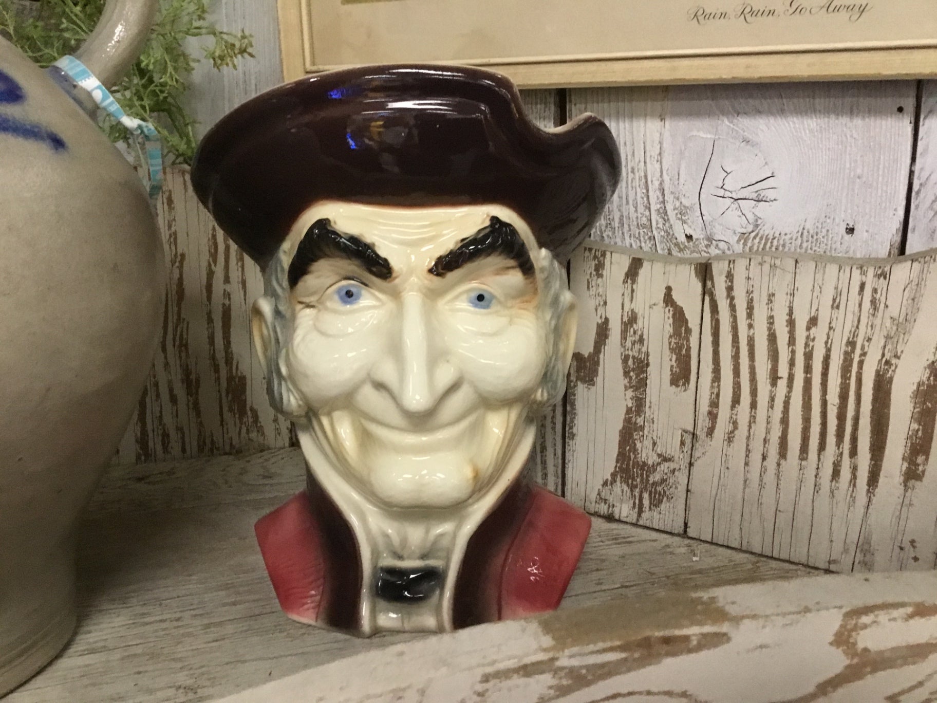 Vintage, Royal Copley ceramic wall pocket