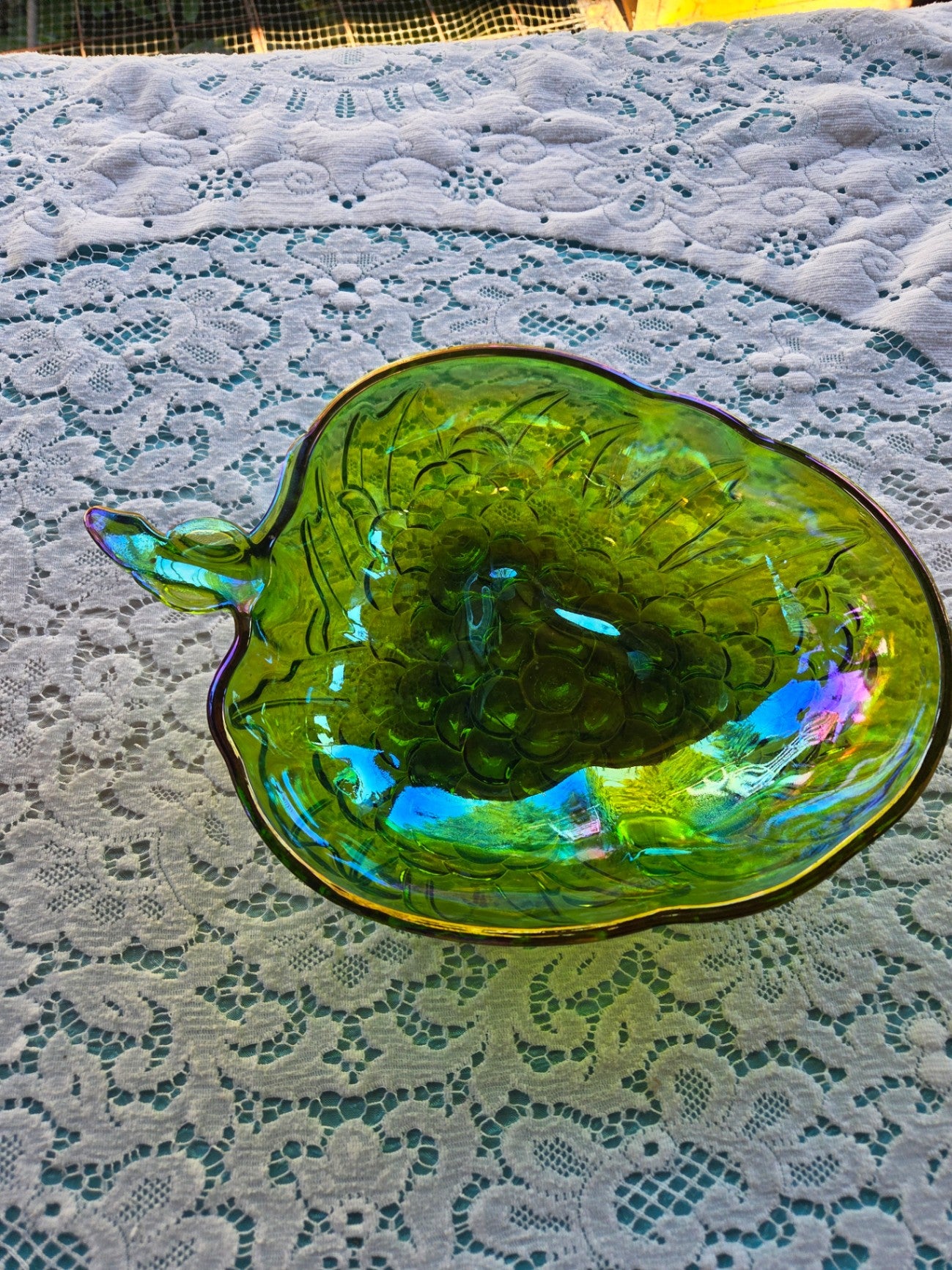 Lime green carnival glass bowl