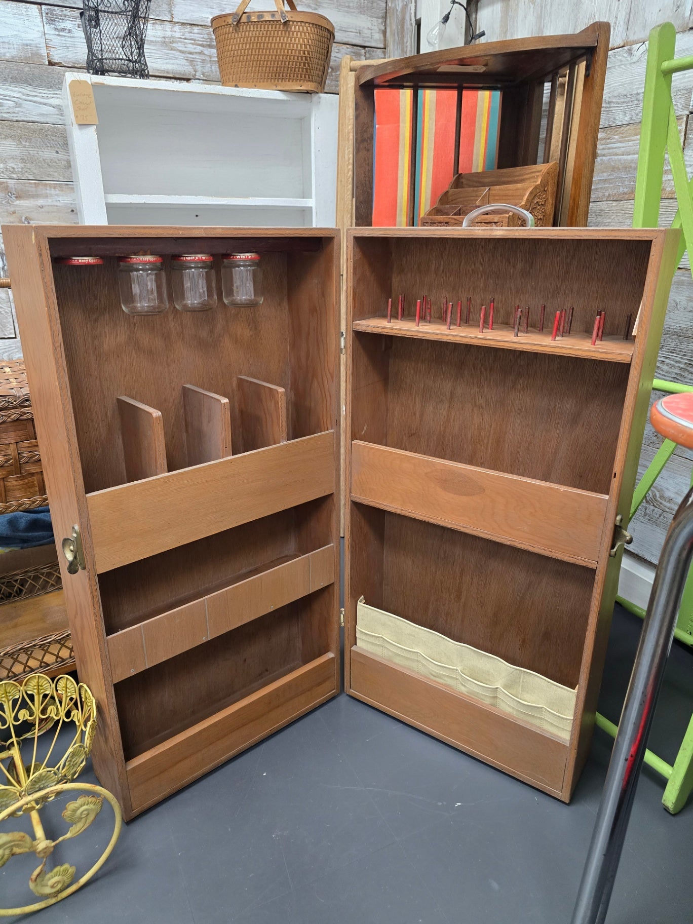 Sewing cabinet
