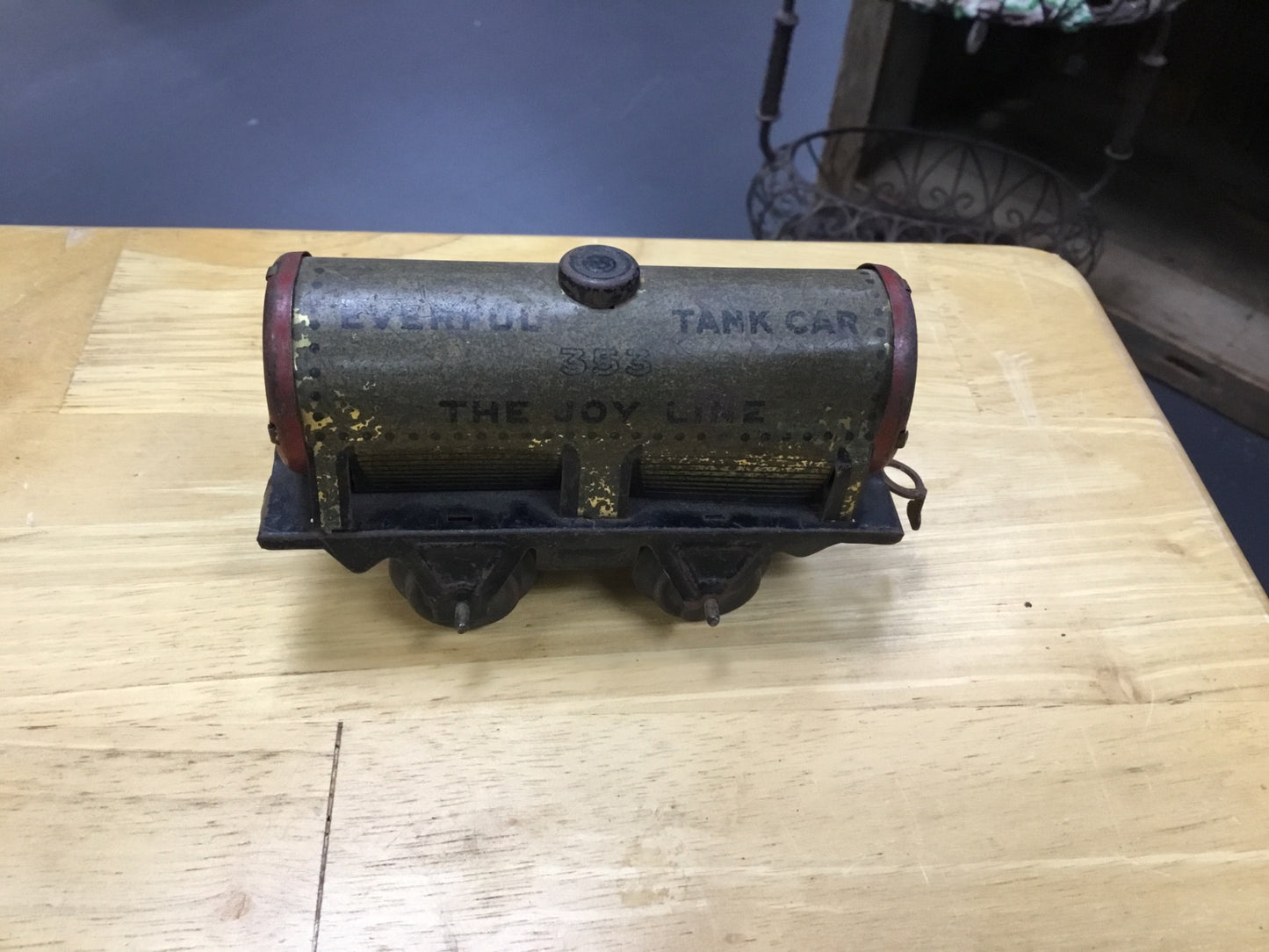 Vintage Everful metal tank car