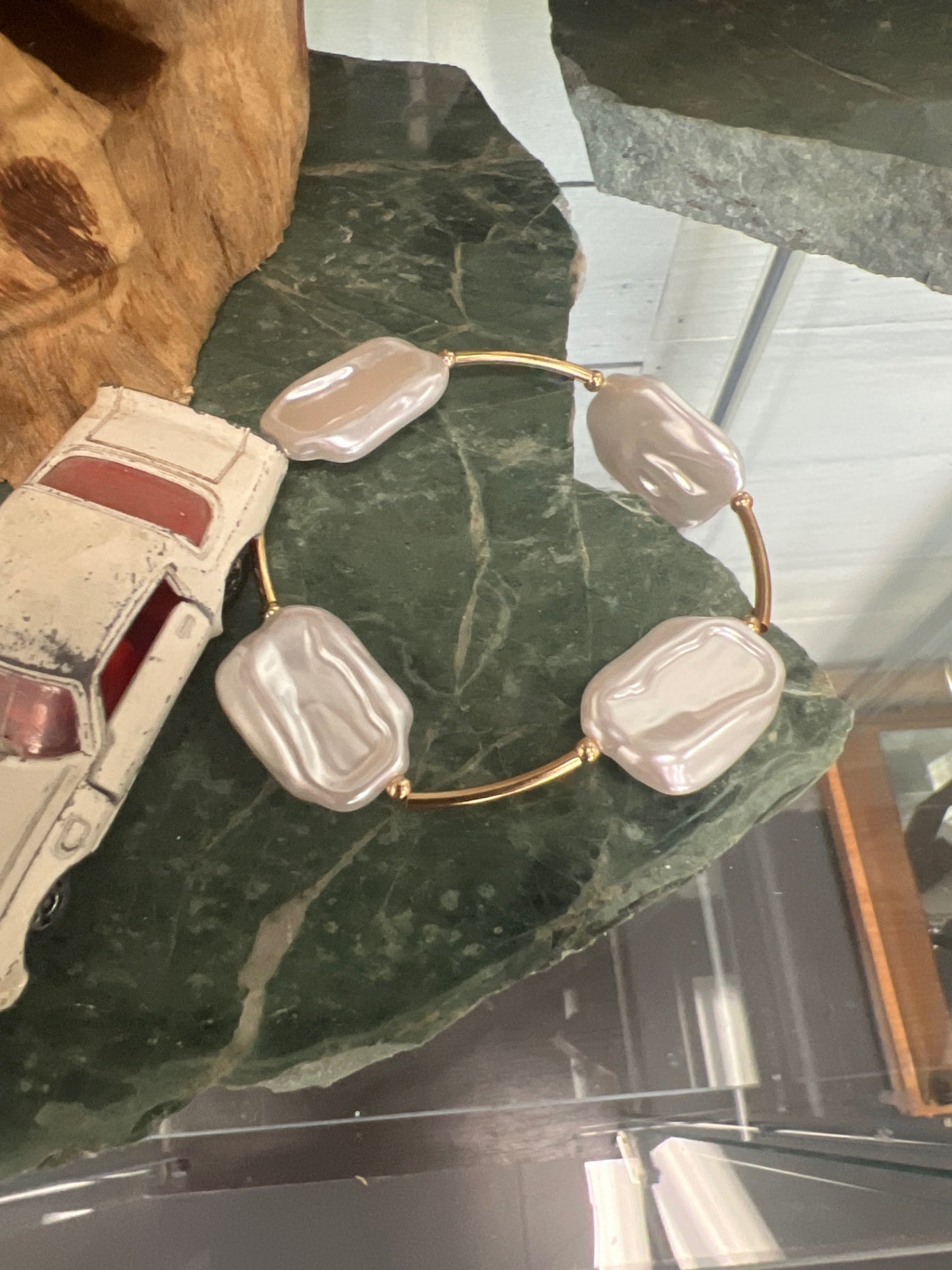 Jewelry chunky costume bracelet 