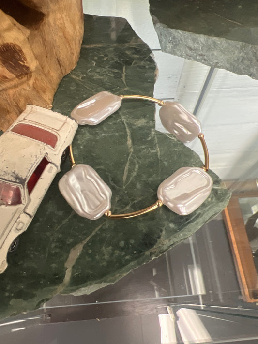 Jewelry chunky costume bracelet 