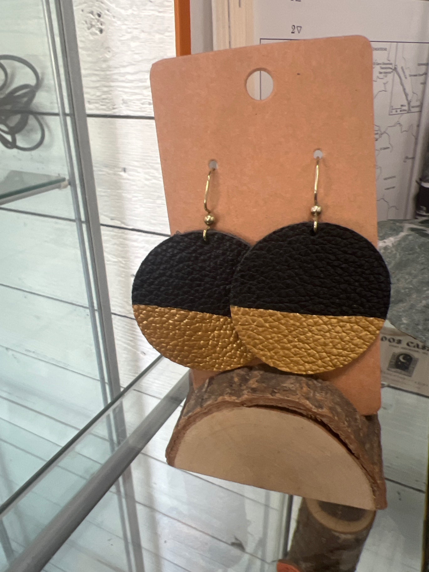 Jewelry leather gold and black earrings 