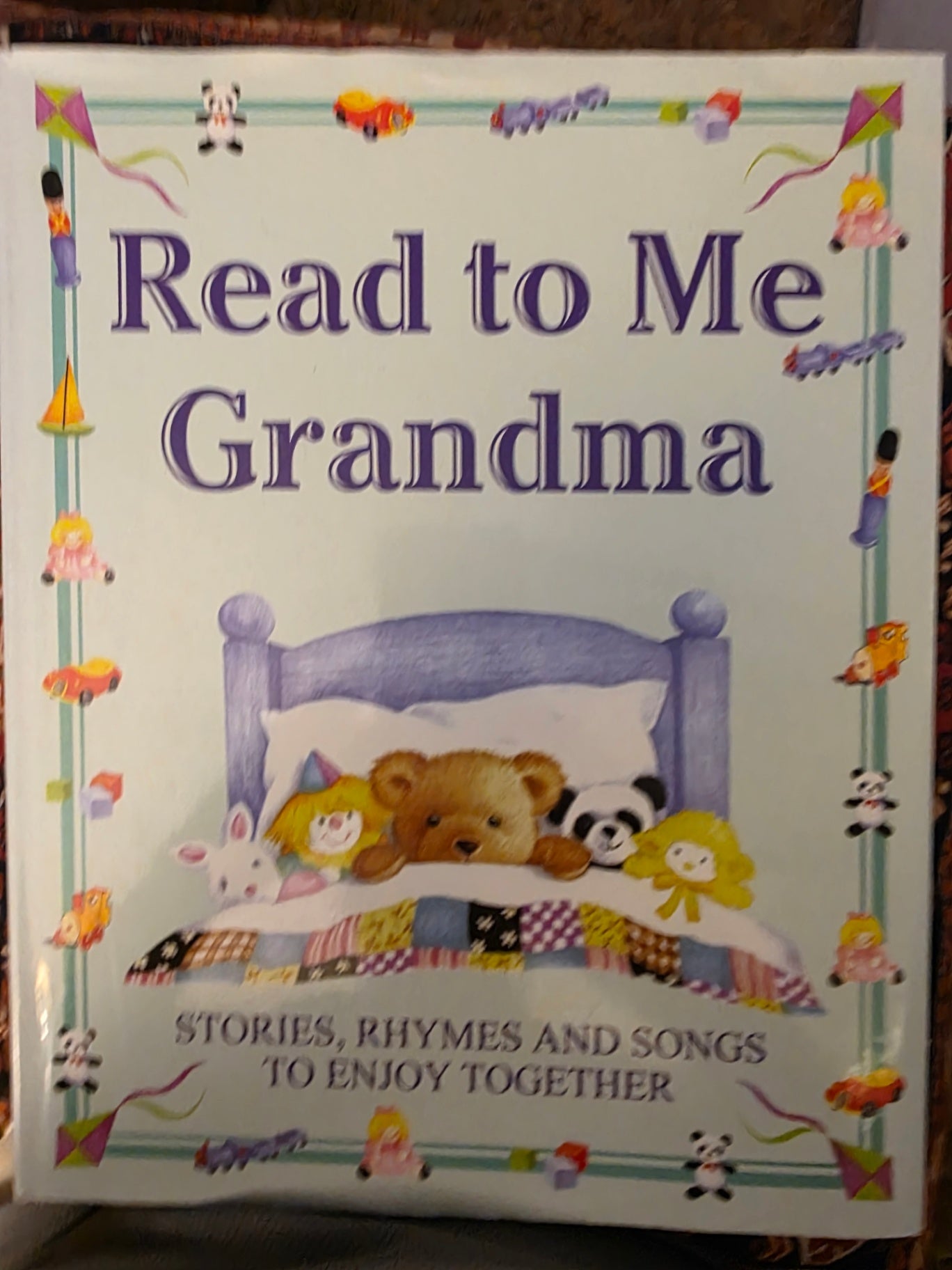 READ TO ME, GRANDMA.