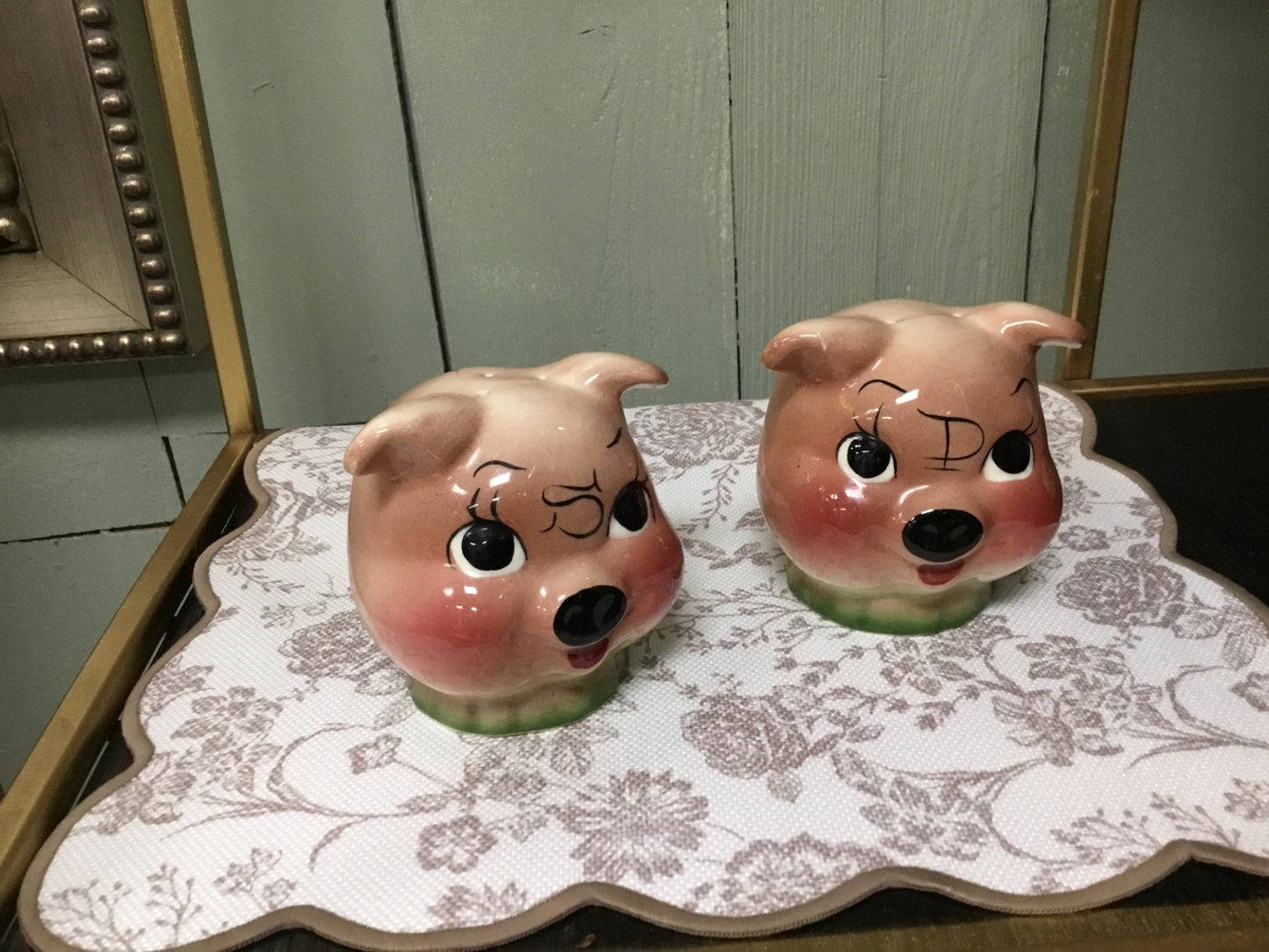 Vintage DeForest pig salt & pepper set