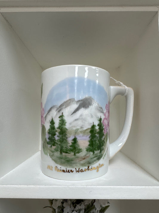 Vintage hand-painted Mount Rainier mug