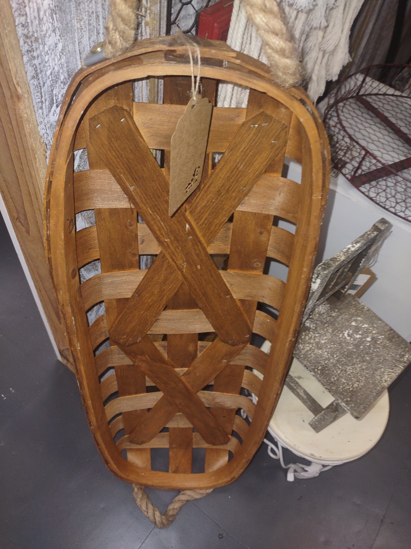 Brown tabbaco basket 