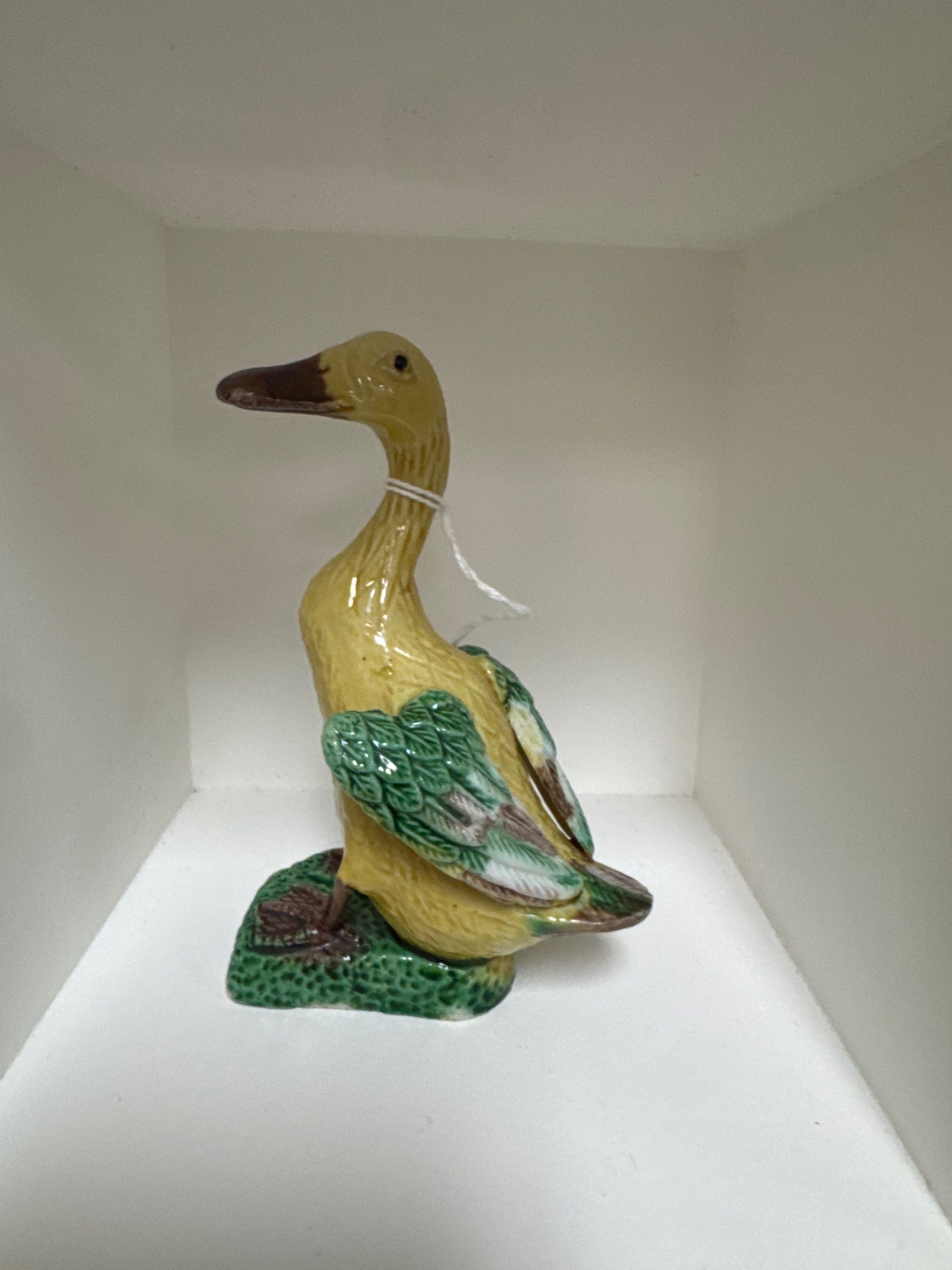Vintage Chinese porcelain duck