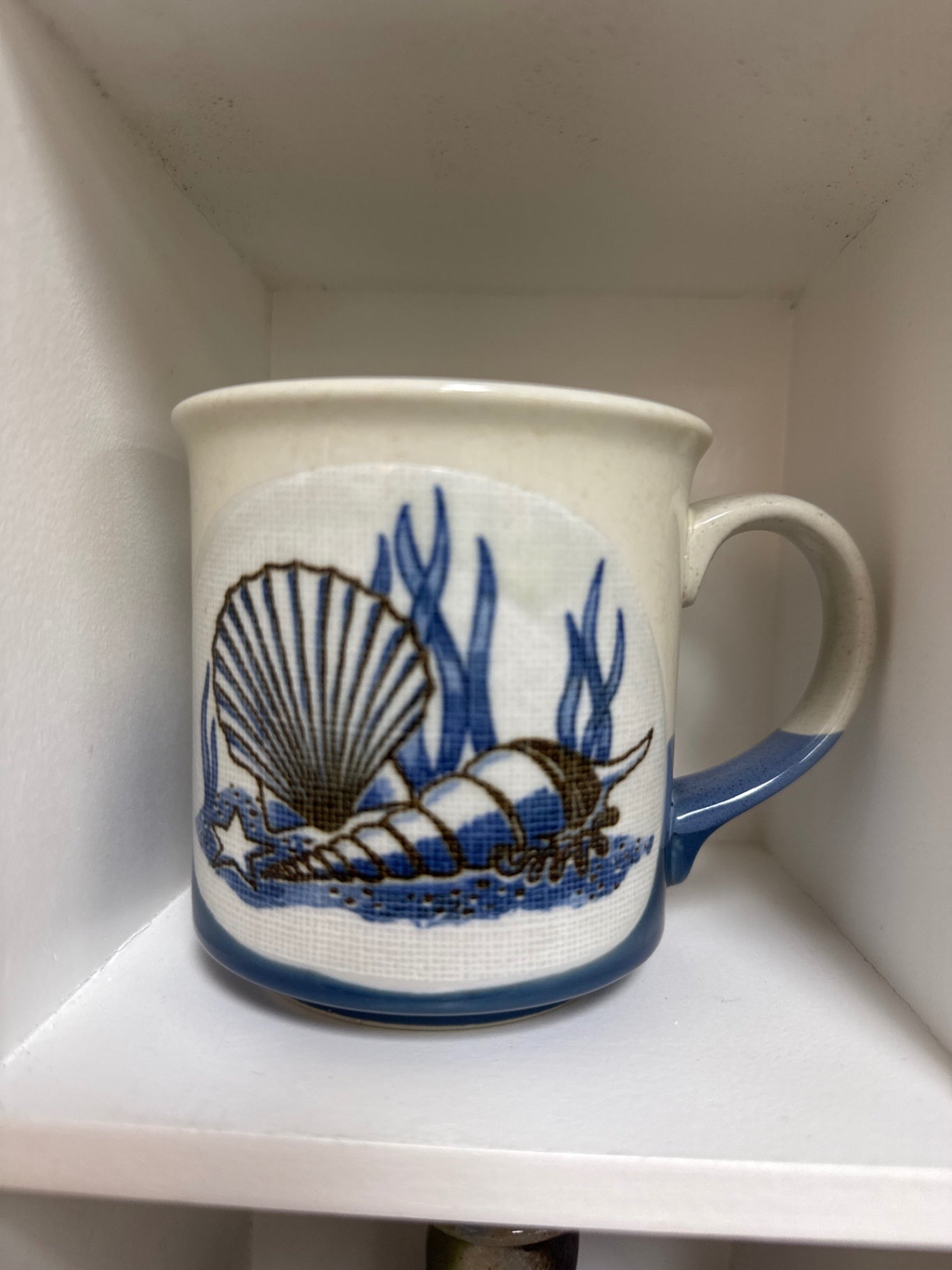 Otigari style mug w/ shells 
