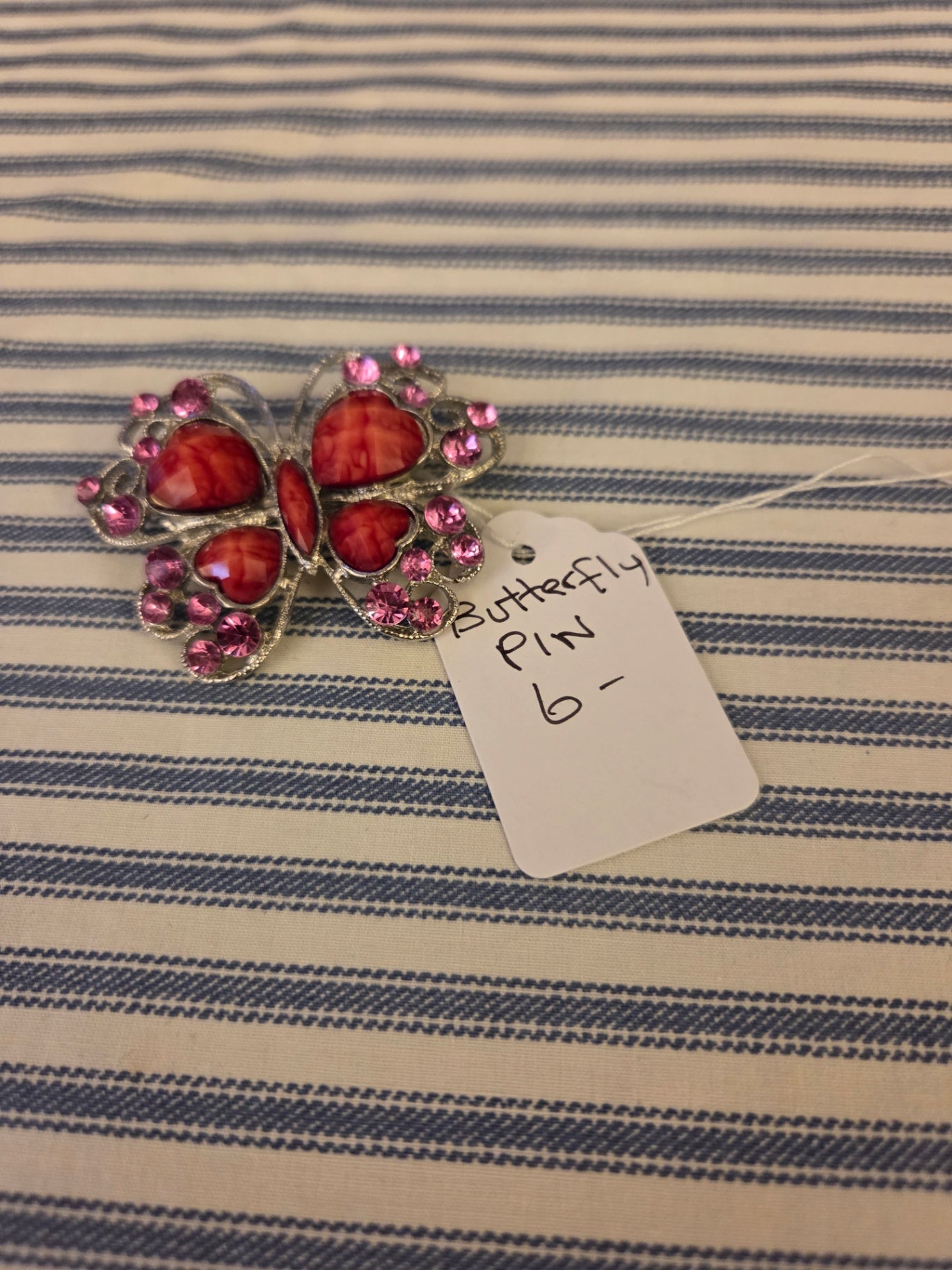 Butterfly pin