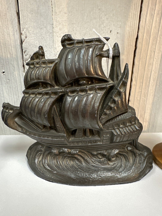 Ship Book end 