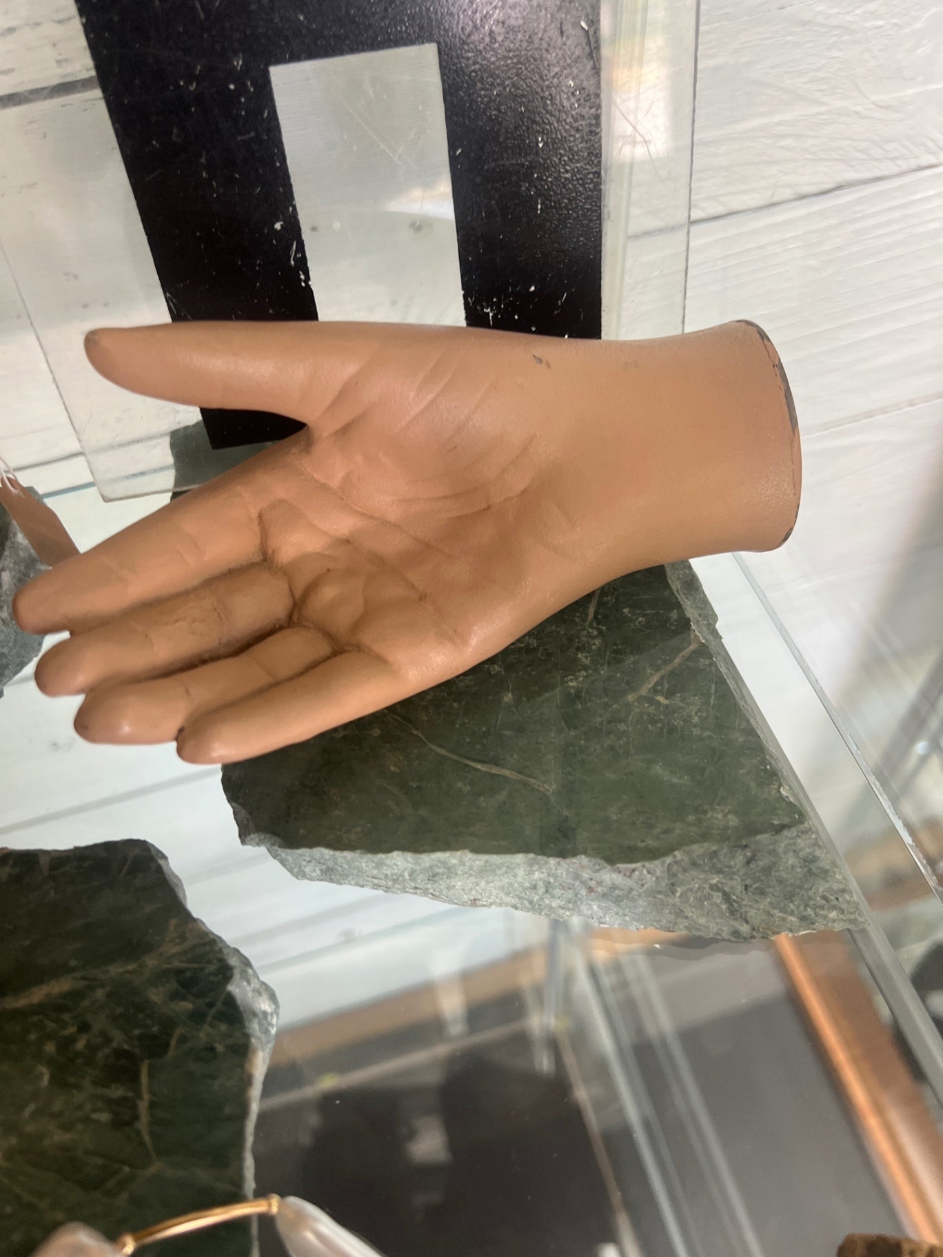 Home Decor Hand