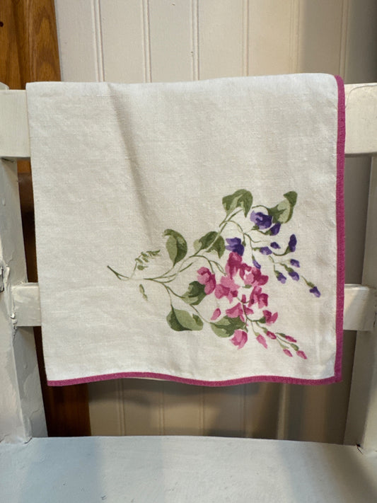 Vintage 100% linen napkins with sweet peas 