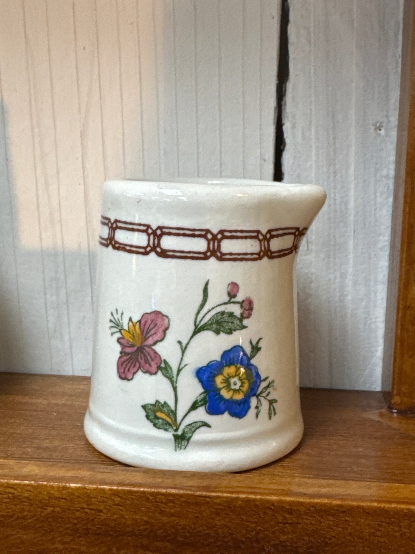 Individual creamer