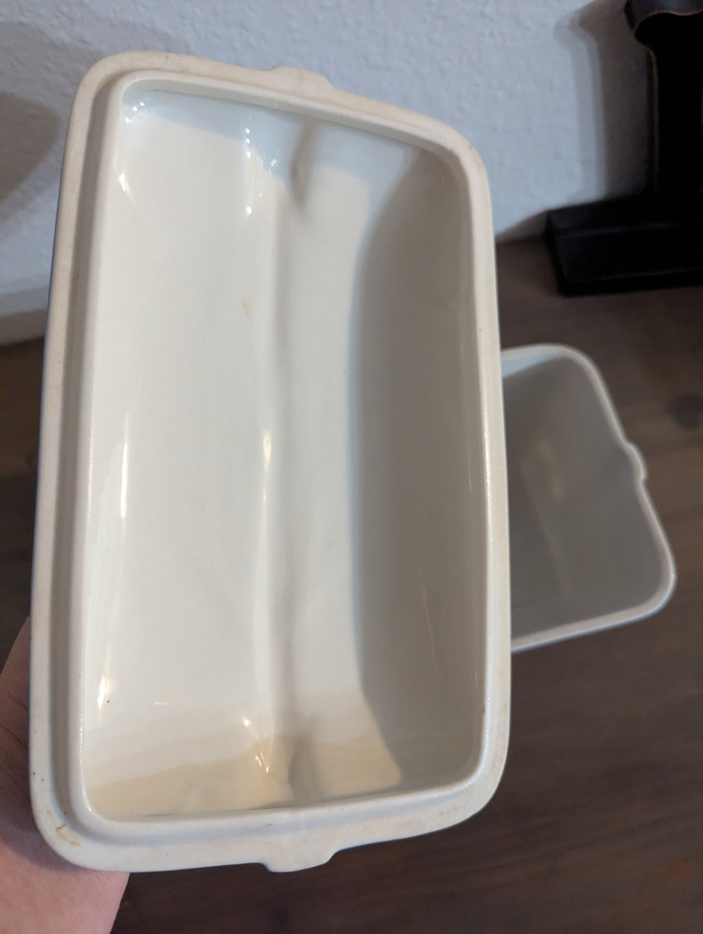 1940's Hall Refrigerator Covered Dish
