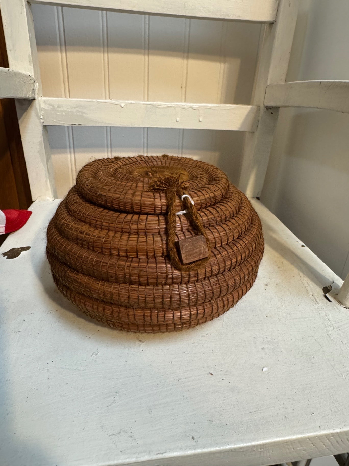 PNW vintage hand, coiled pine needle basket with cover