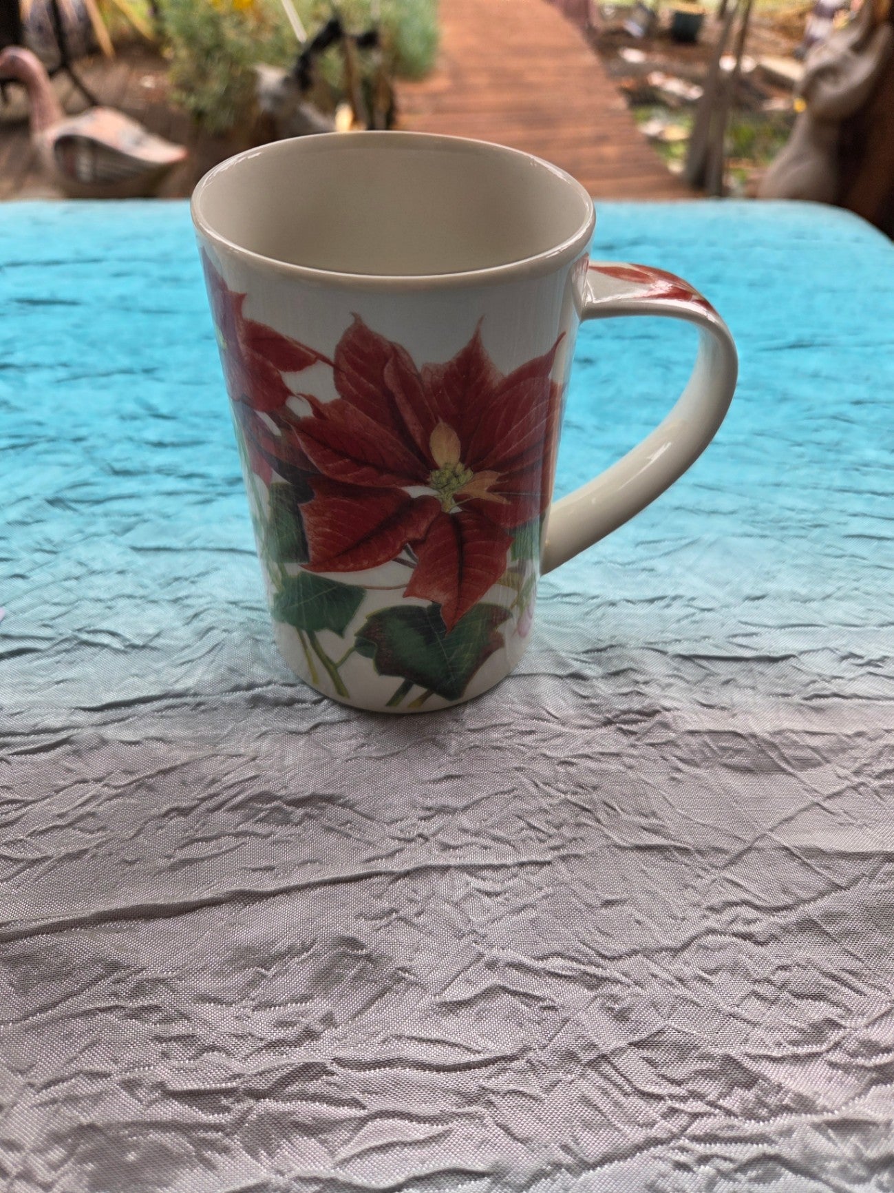 Dunoon pottery flower mug