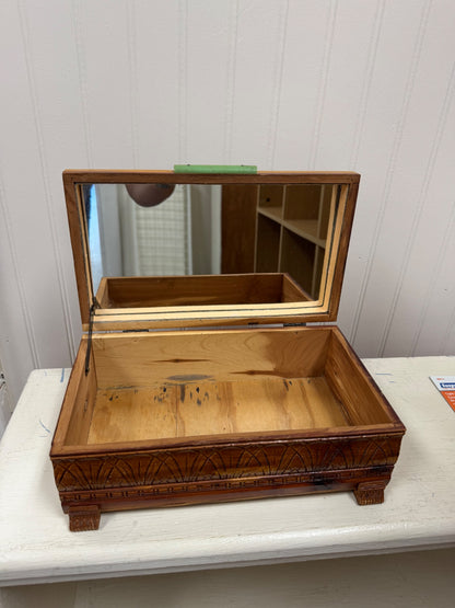 Jewelry box with mirror