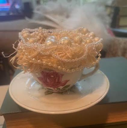 Home DecorEmbellished Nest in Tea Cup