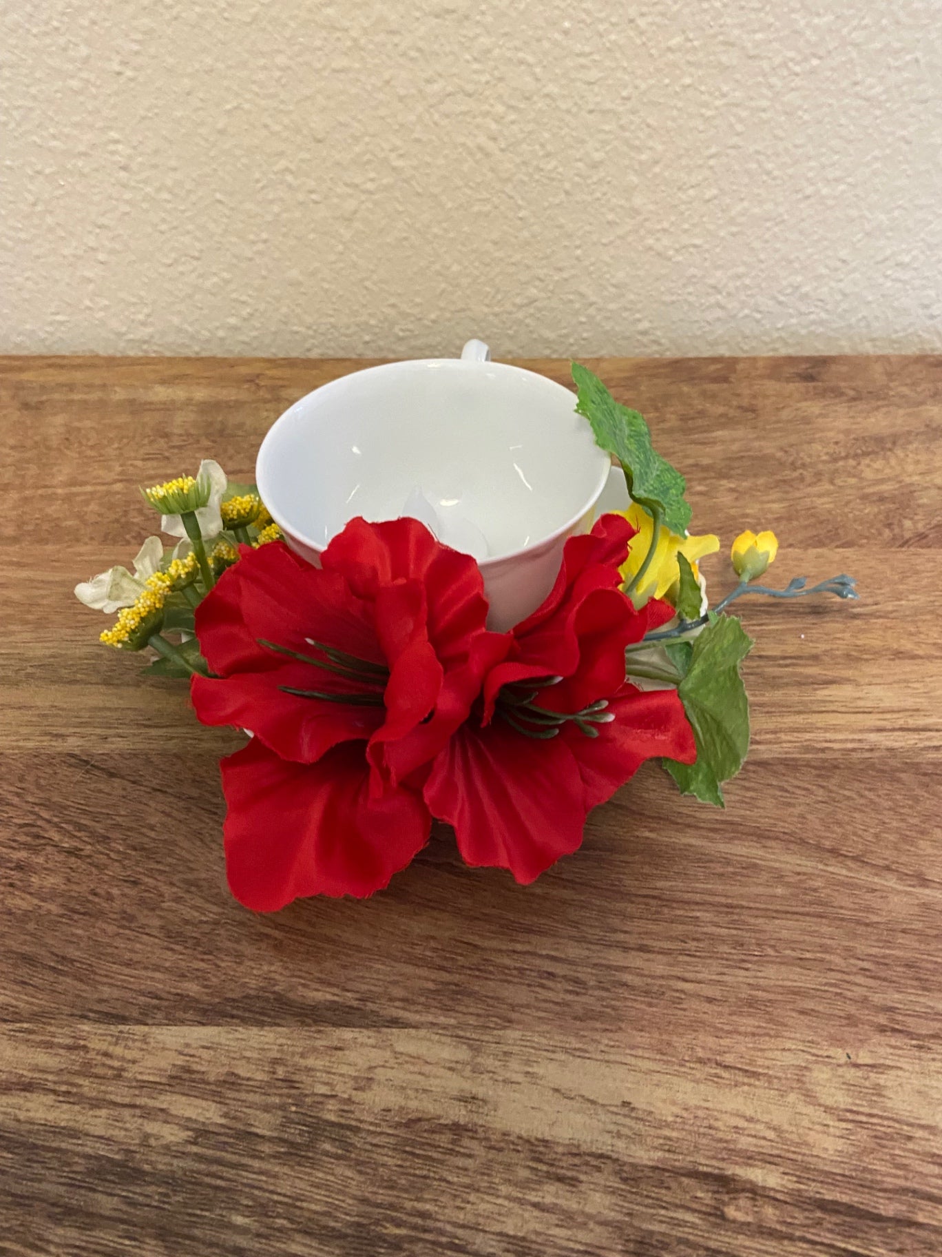 Teacup with Red Glad blossom and candle 5