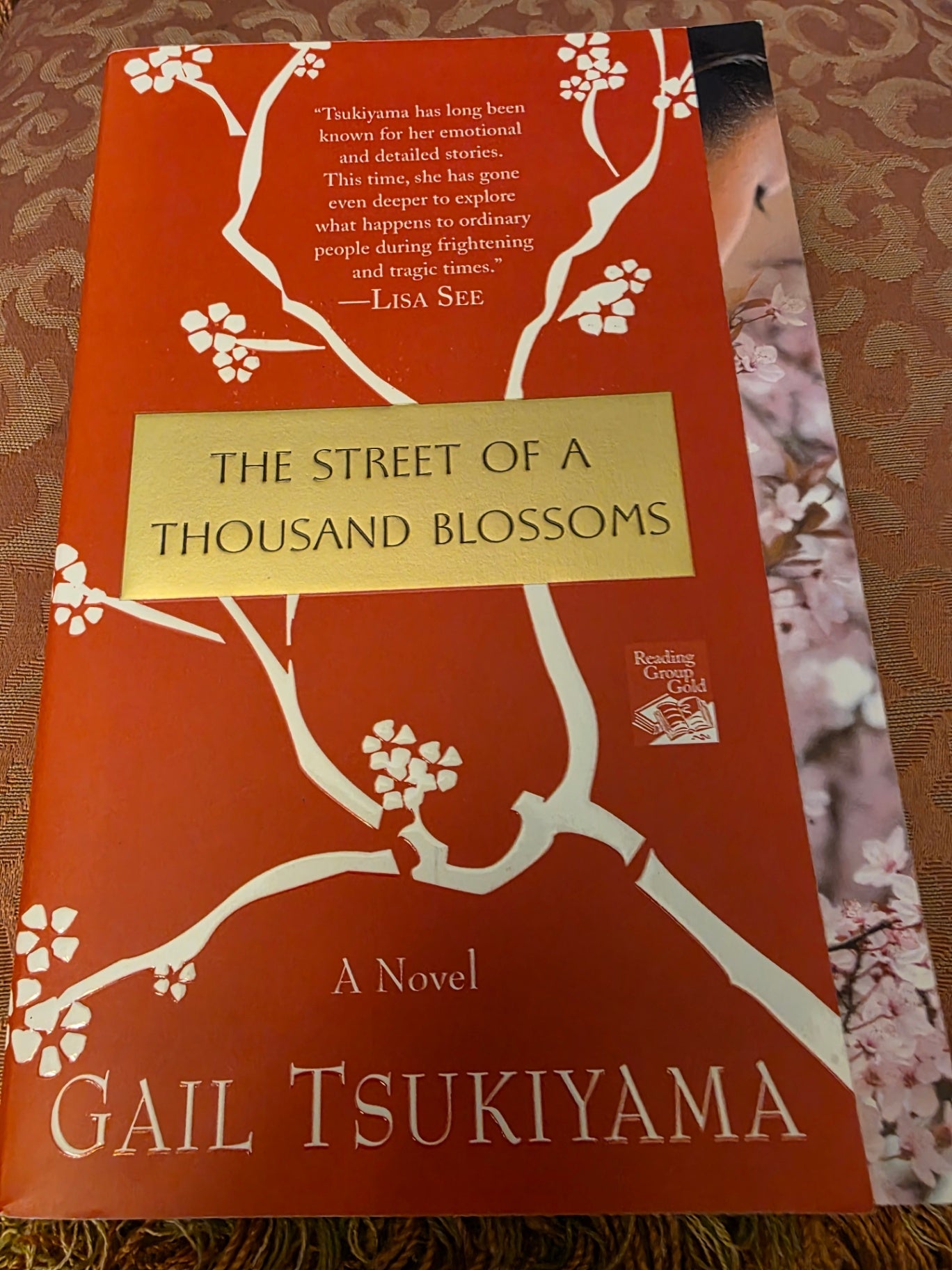 THE STREET OF A 1000 BLOSSOMS