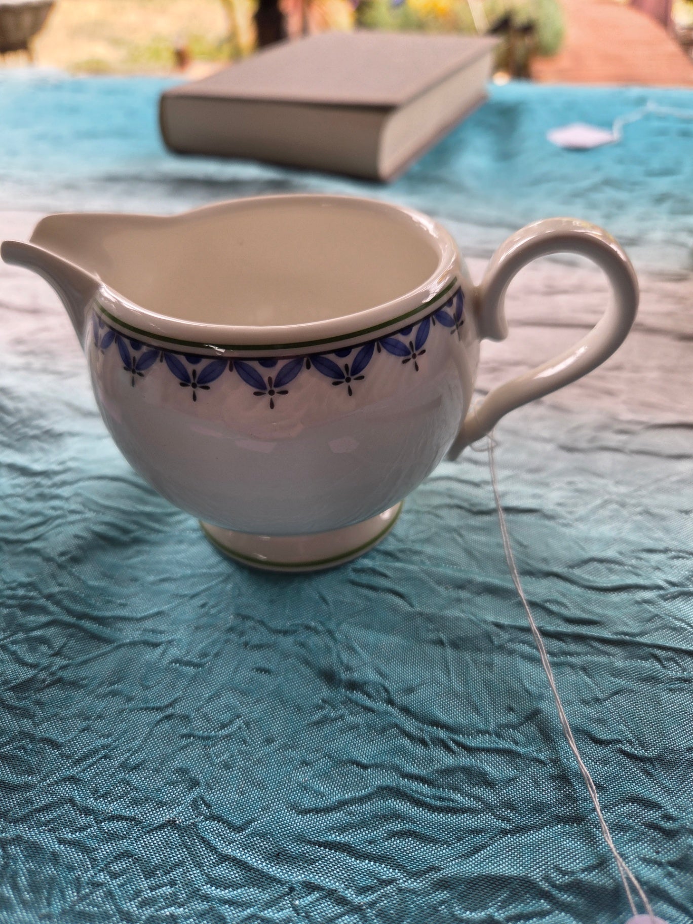 Villeroy creamer