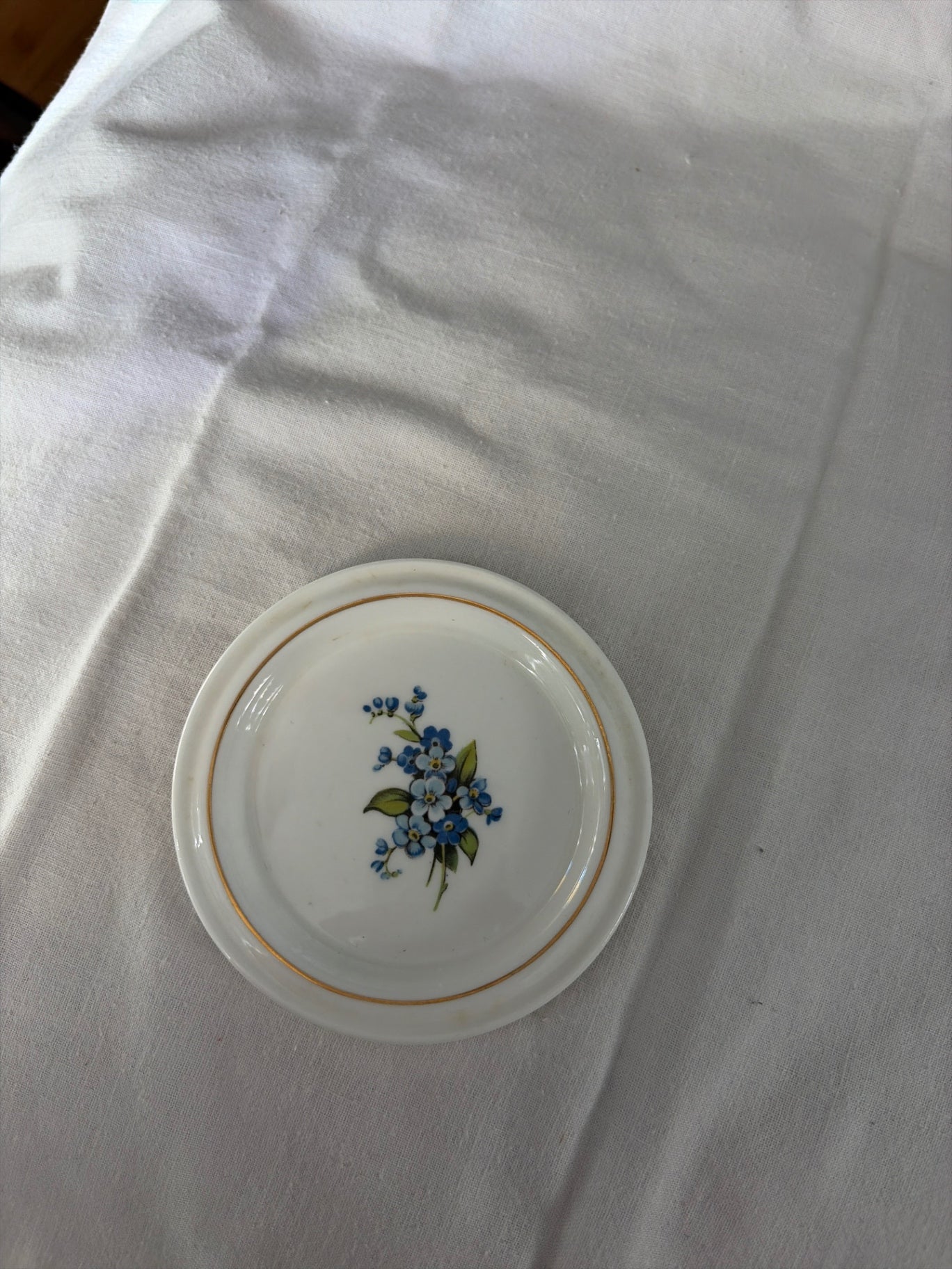 Forget me, Not Butter pat dish 3 1/2” 