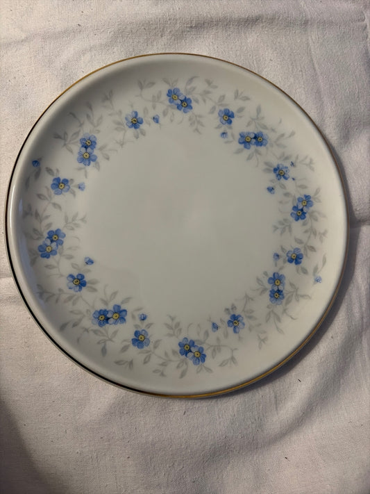 “Forget-me-nots” pattern 6 1/2” plate