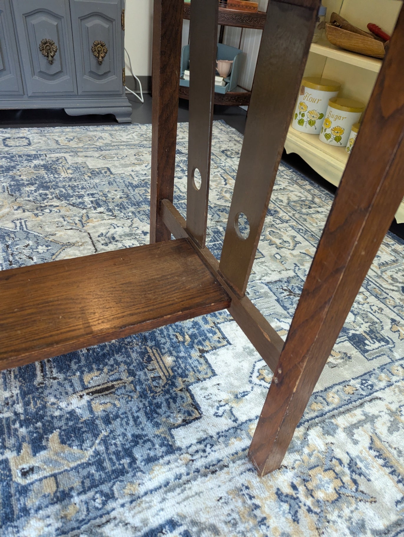 Vtg. Mission solid Wood Table