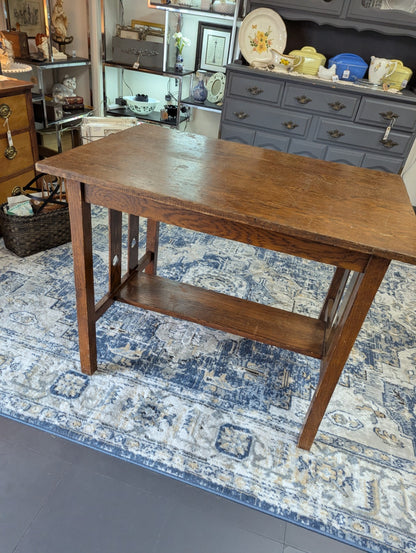 Vtg. Mission solid Wood Table
