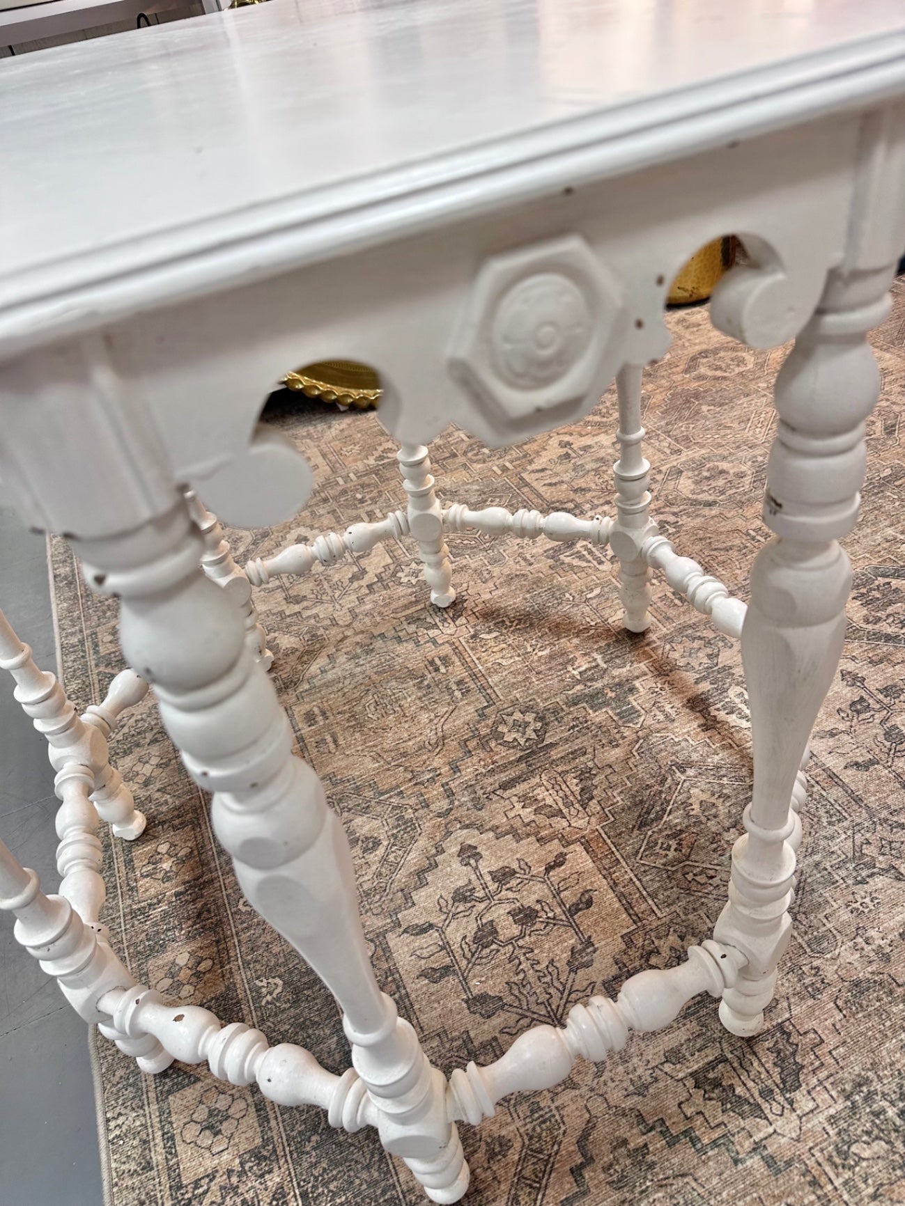 Fantastic Vintage octagonal white table