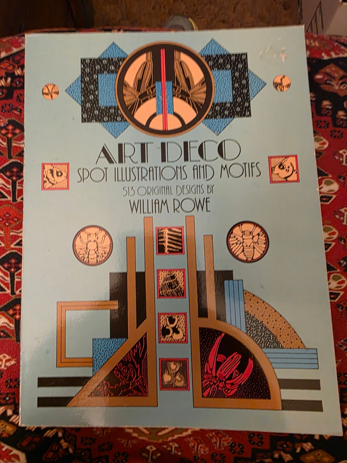 ART DECO, SPOT ILLUSTRATIONS AND MOTIFS.