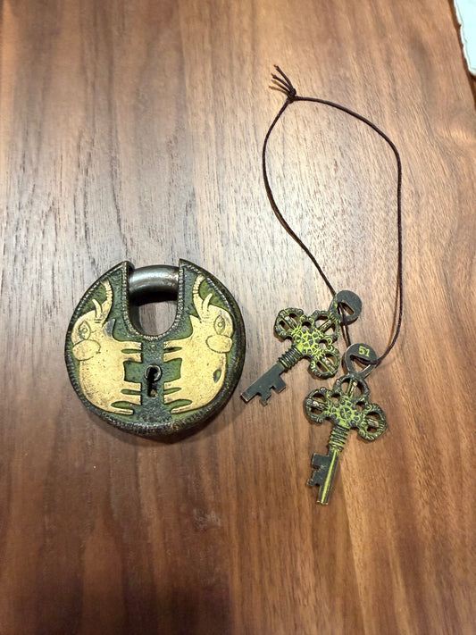 Vtg Indian Brass Elephant Padlock With 2 Keys