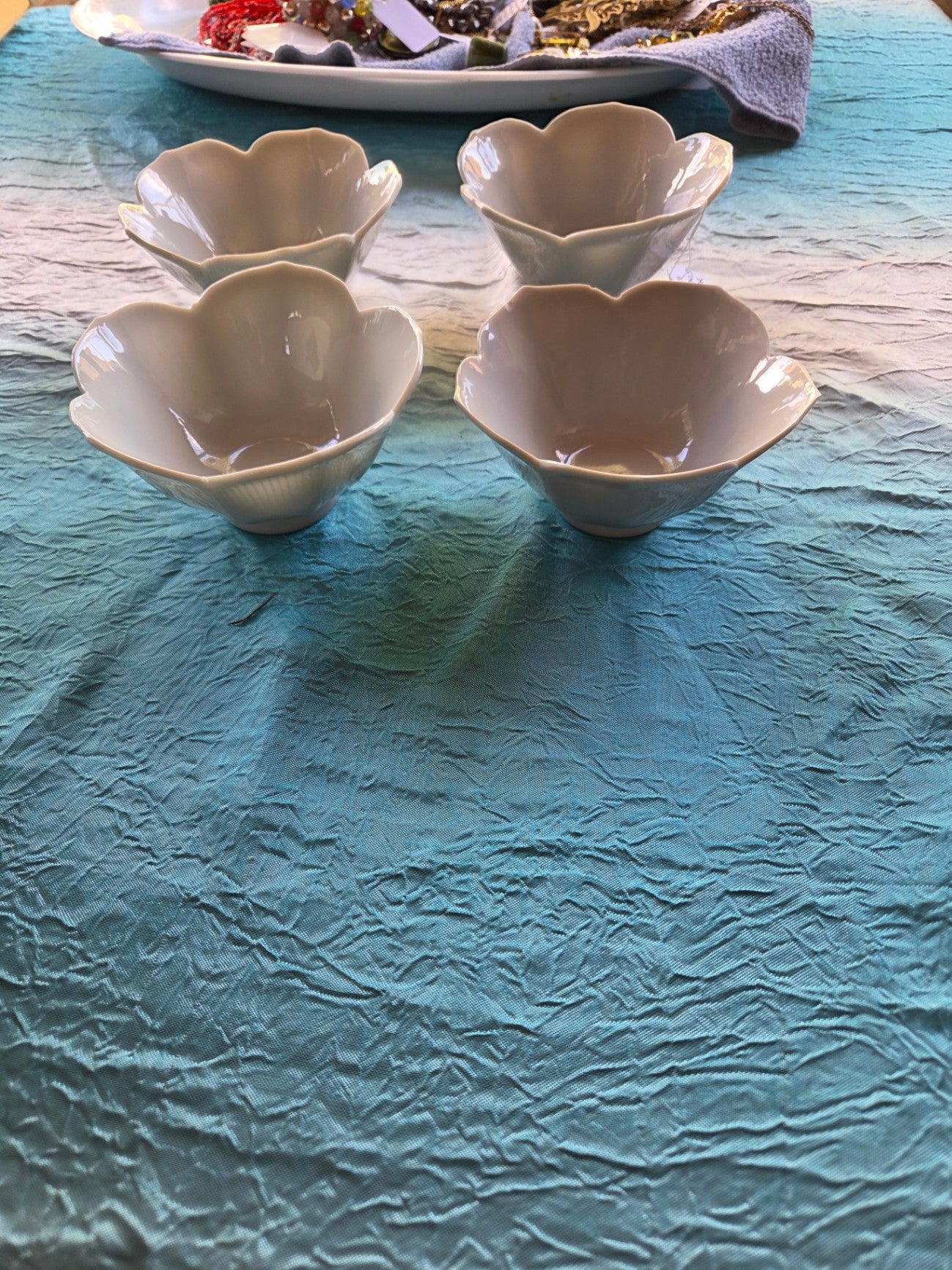 For lotus flower bowls