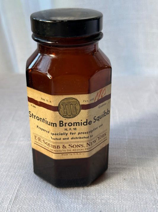 Vintage 1930s E.R. Squibb & Sons Amber Glass Apothecary Bottle – Strontium Bromide (4 oz.)