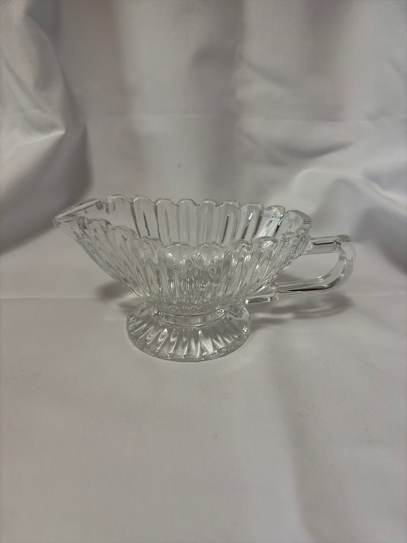 Mikasa Royal Suite Crystal clear sauce boat. 6”