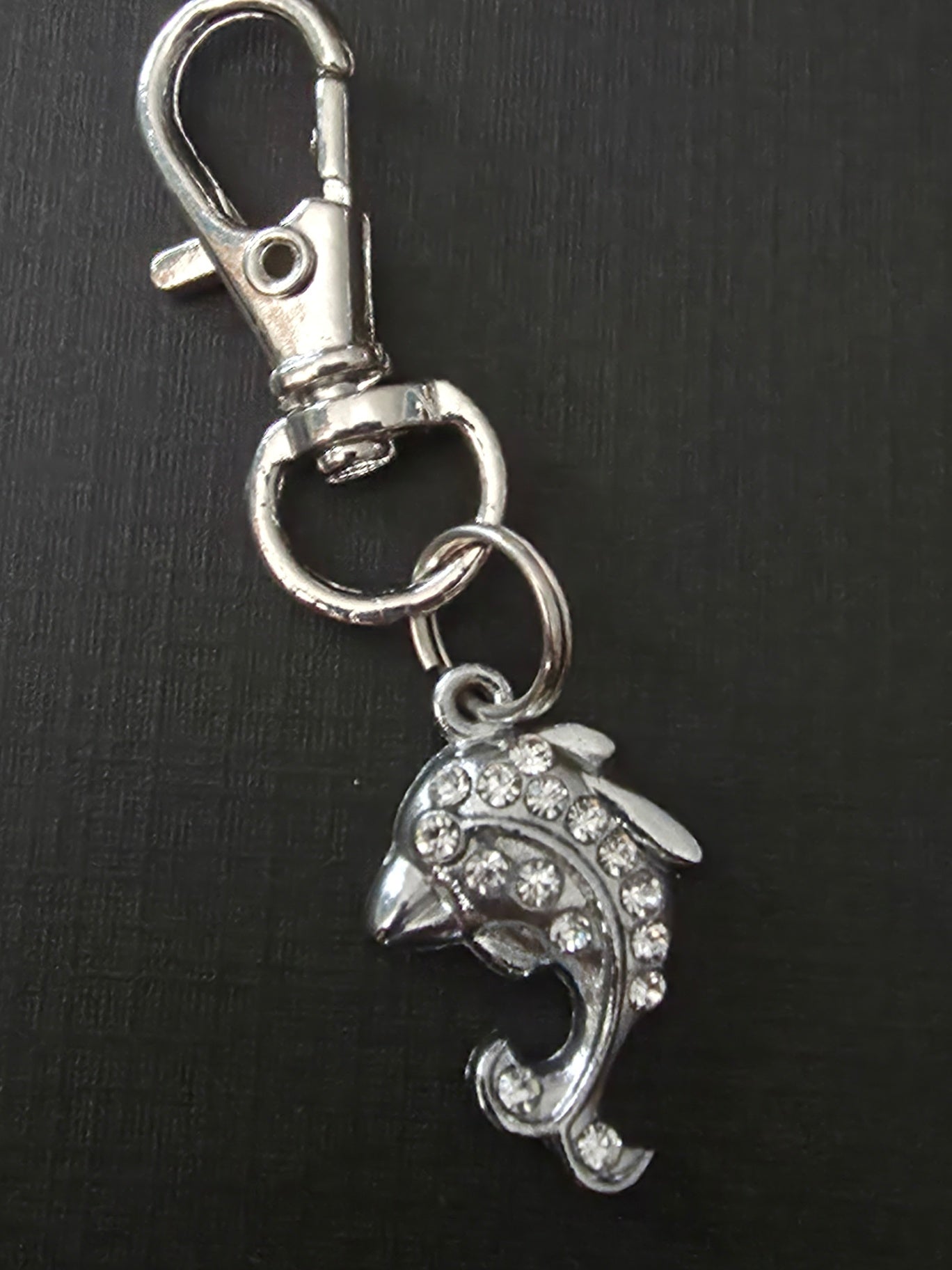 9c zipper pull  fish