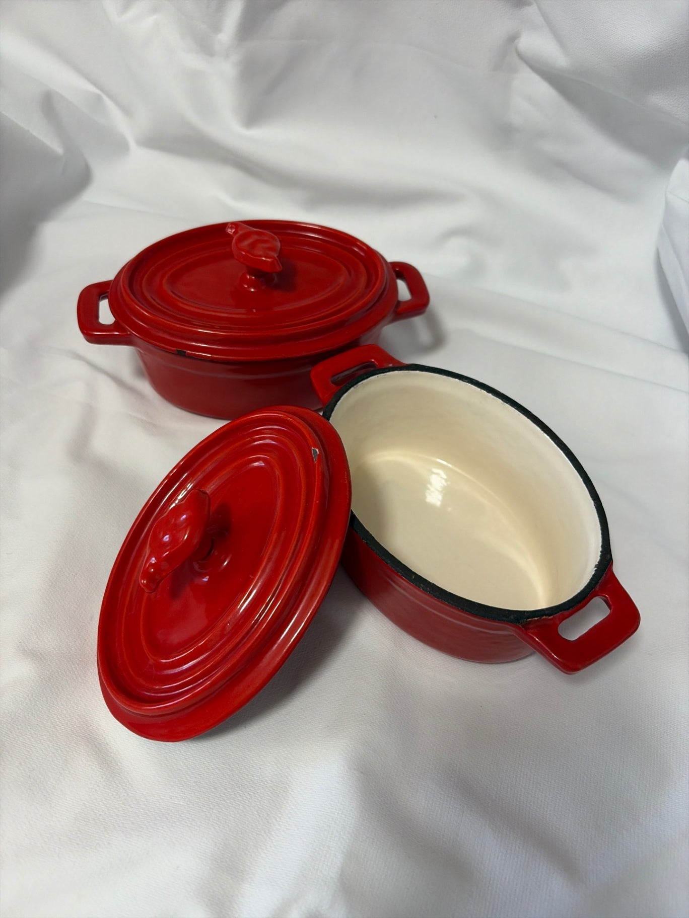 6” x3 1/2” cast iron enamel baking dishes (2)