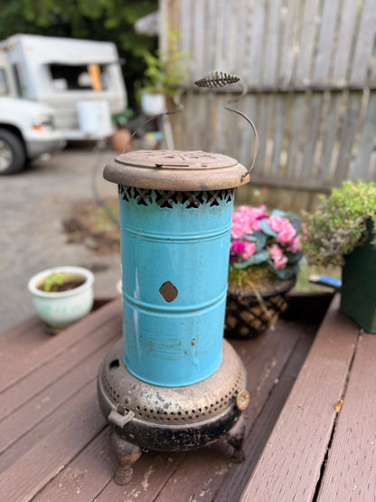 Vintage Perfection No. 460 Smokeless Oil Heater - Blue Porcelain Enamel Kerosene Stove
